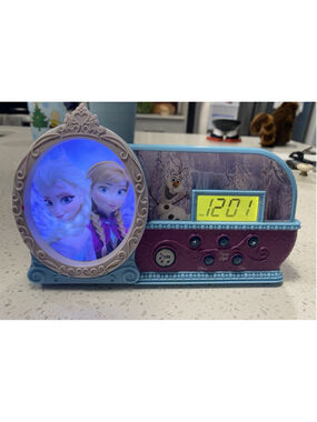 Disney Frozen Elsa Anna Olaf Musical Light Up Digital Alarm Clock Tested Works